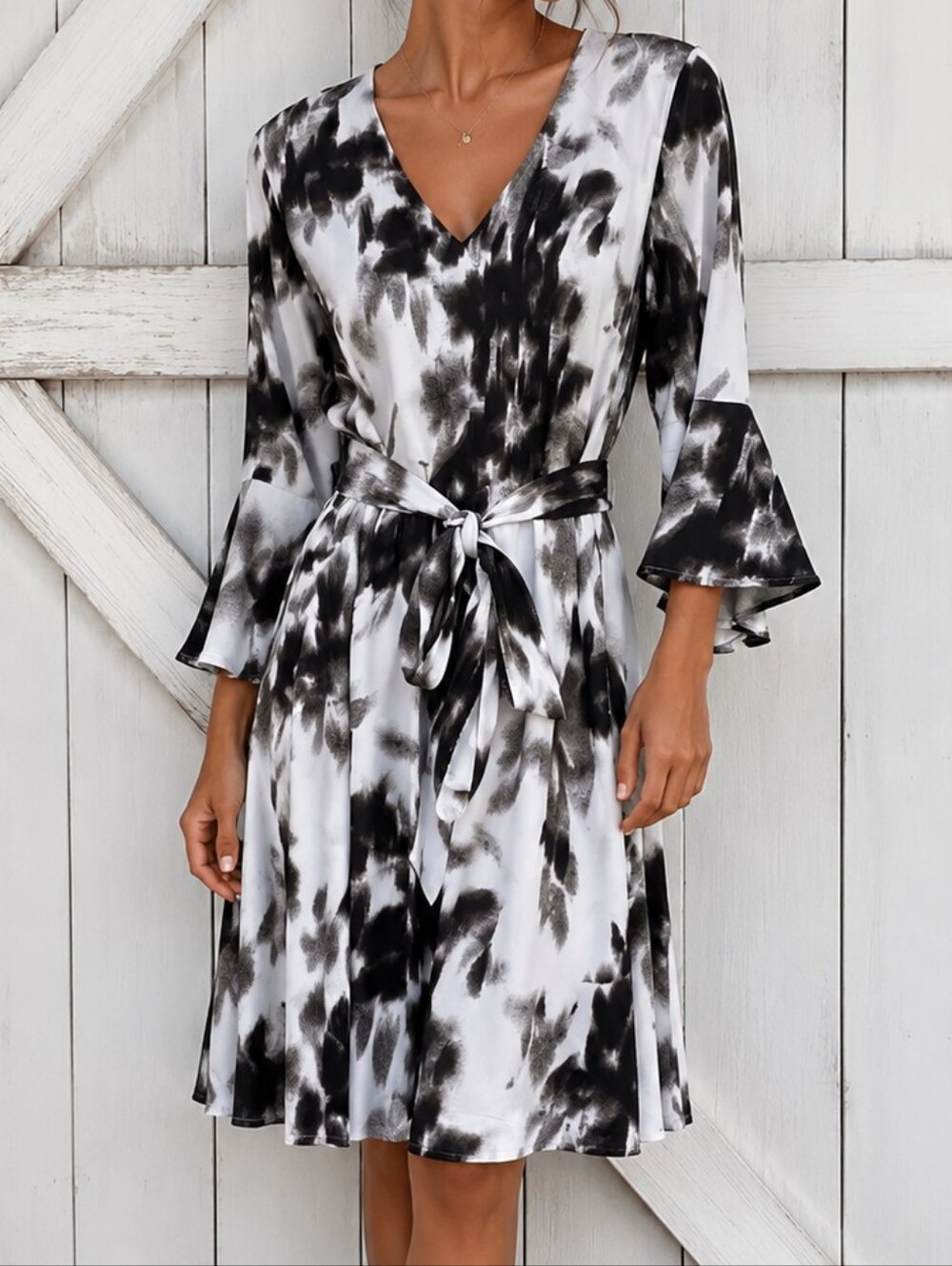 Banana Republic Black & White Abstract Fit & Flare Dress Size S